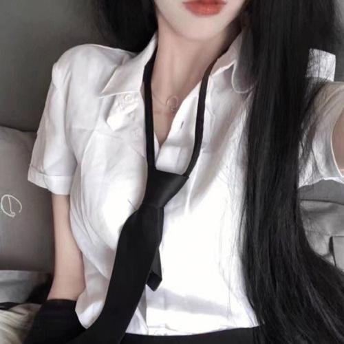 杜丝先生